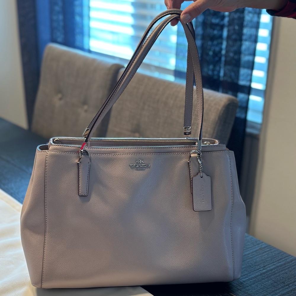 ✨ Authentic Coach Purse ✨